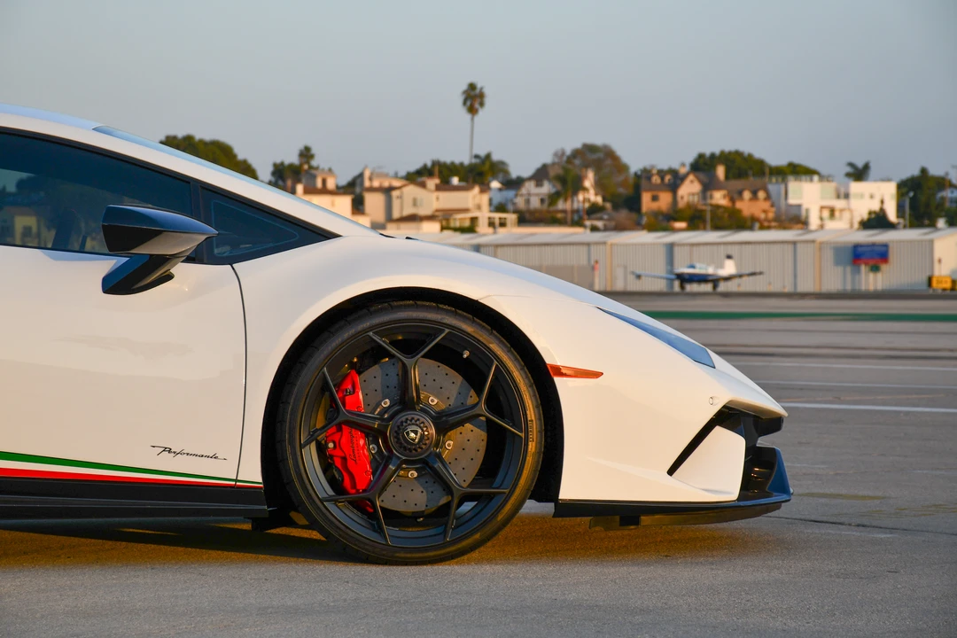 2018 Lamborghini Huracan LP640-4 Performante - Image 31 of 31