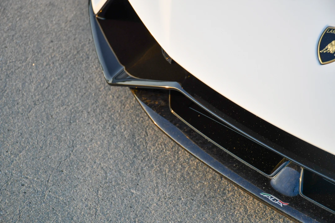 2018 Lamborghini Huracan LP640-4 Performante - Image 28 of 31