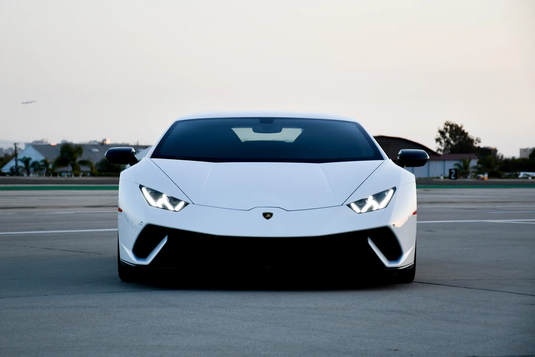 2018 Lamborghini Huracan LP640-4 Performante - Image 22 of 31