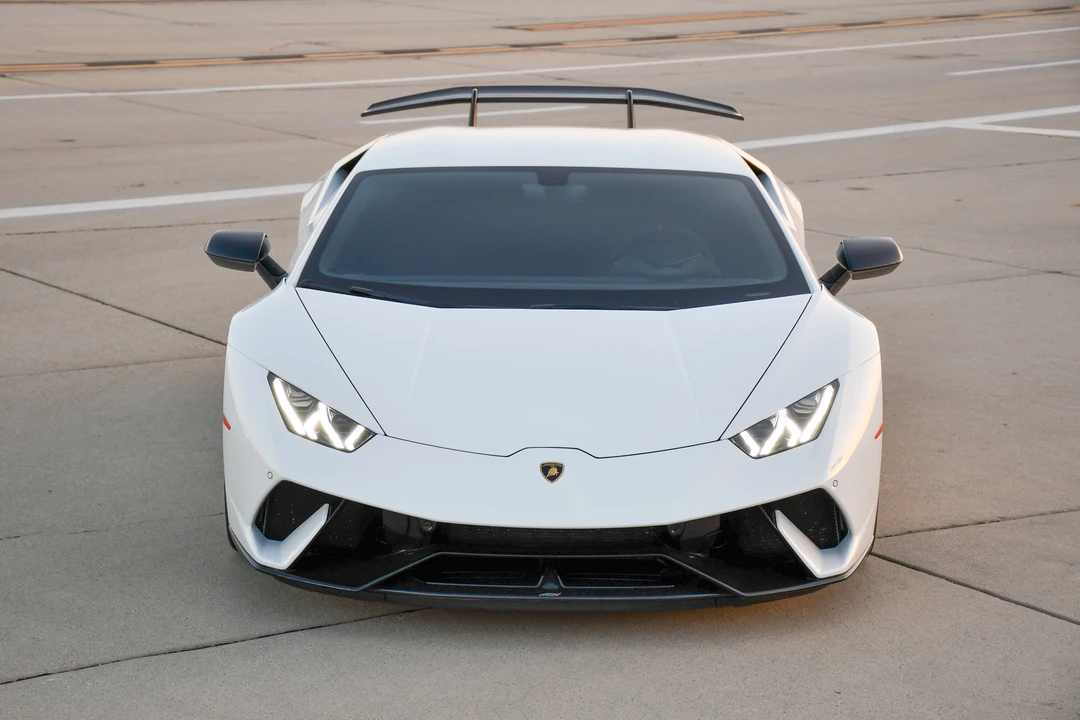 2018 Lamborghini Huracan LP640-4 Performante - Image 21 of 31