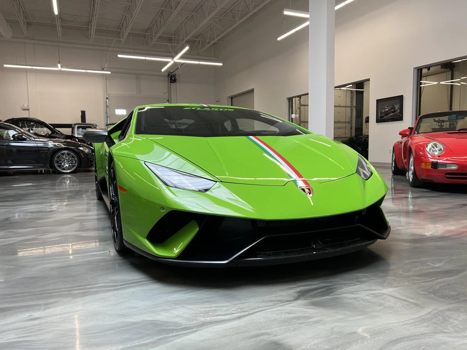2018 Lamborghini Huracan LP640-4 Performante - Image 10 of 31