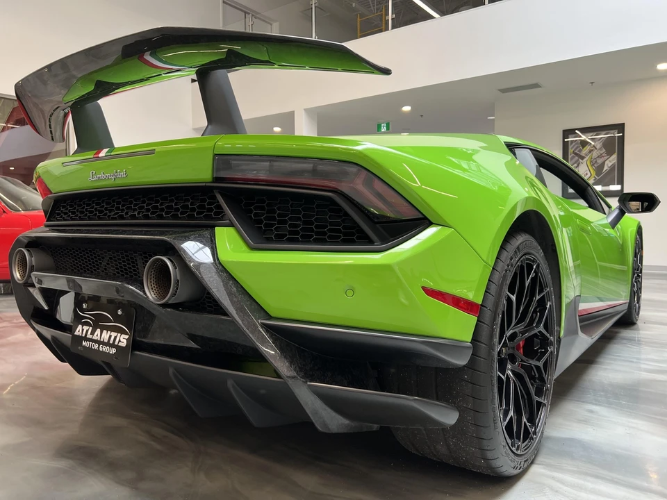 2018 Lamborghini Huracan LP640-4 Performante - Image 22 of 31