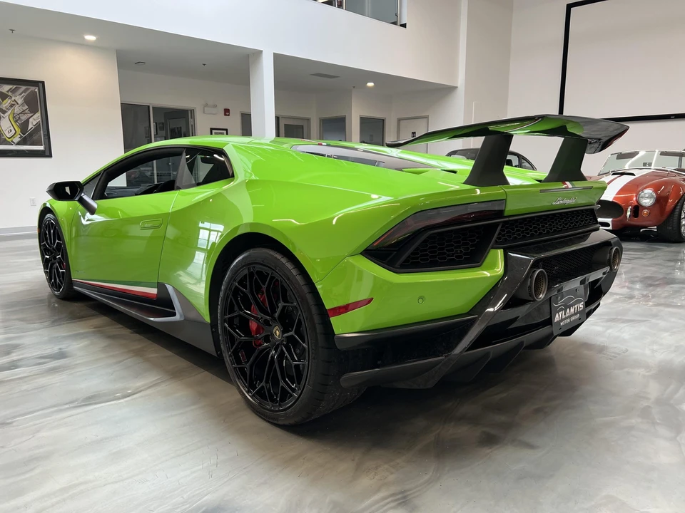 2018 Lamborghini Huracan LP640-4 Performante - Image 27 of 31