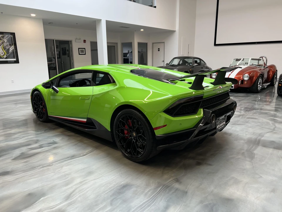 2018 Lamborghini Huracan LP640-4 Performante - Image 29 of 31