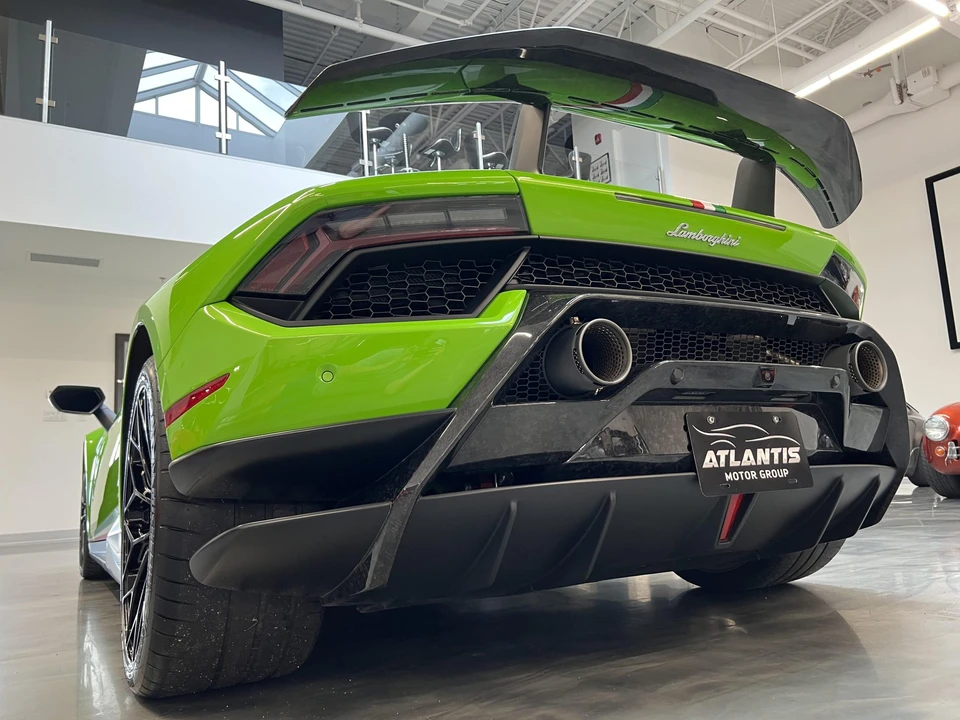 2018 Lamborghini Huracan LP640-4 Performante - Image 25 of 31