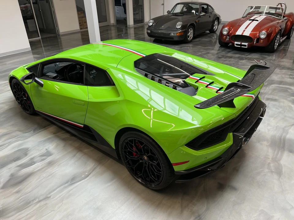 2018 Lamborghini Huracan LP640-4 Performante - Image 30 of 31