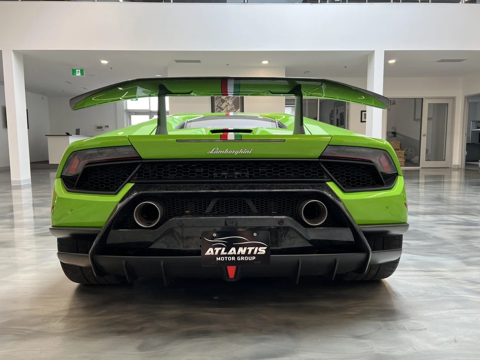 2018 Lamborghini Huracan LP640-4 Performante - Image 24 of 31