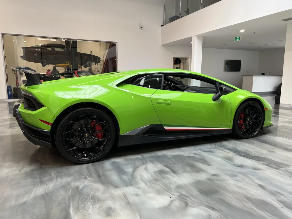 2018 Lamborghini Huracan LP640-4 Performante - Image 17 of 31