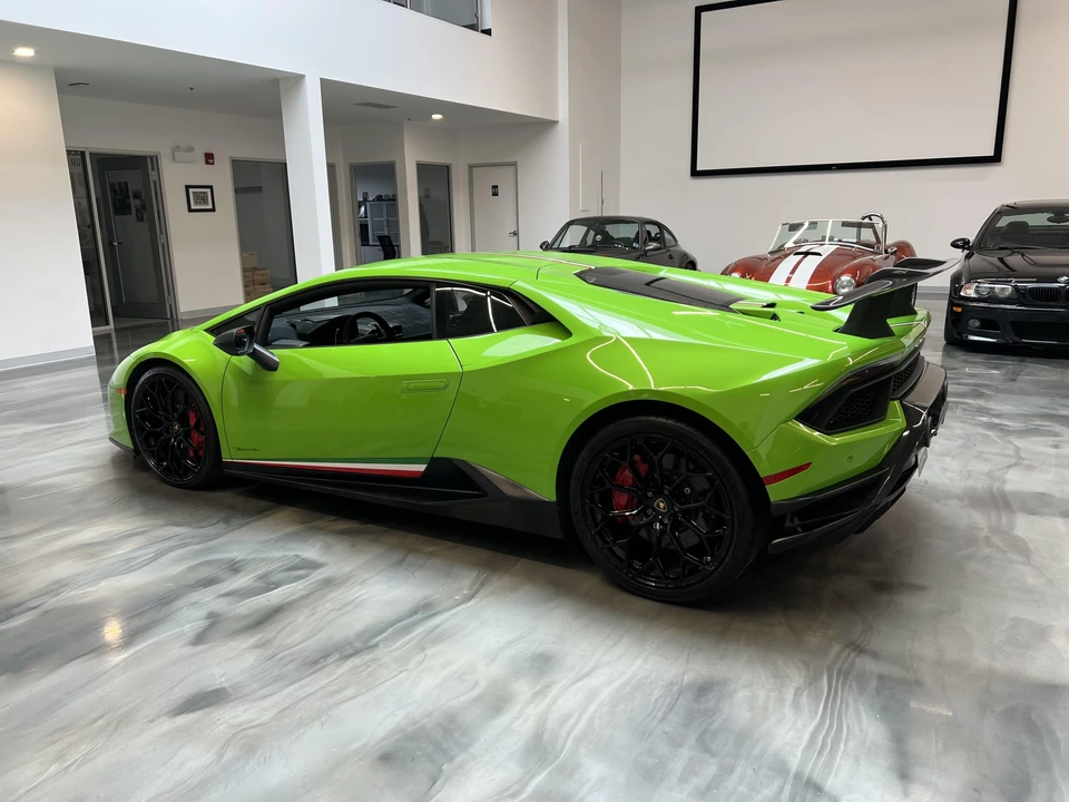 2018 Lamborghini Huracan LP640-4 Performante - Image 28 of 31