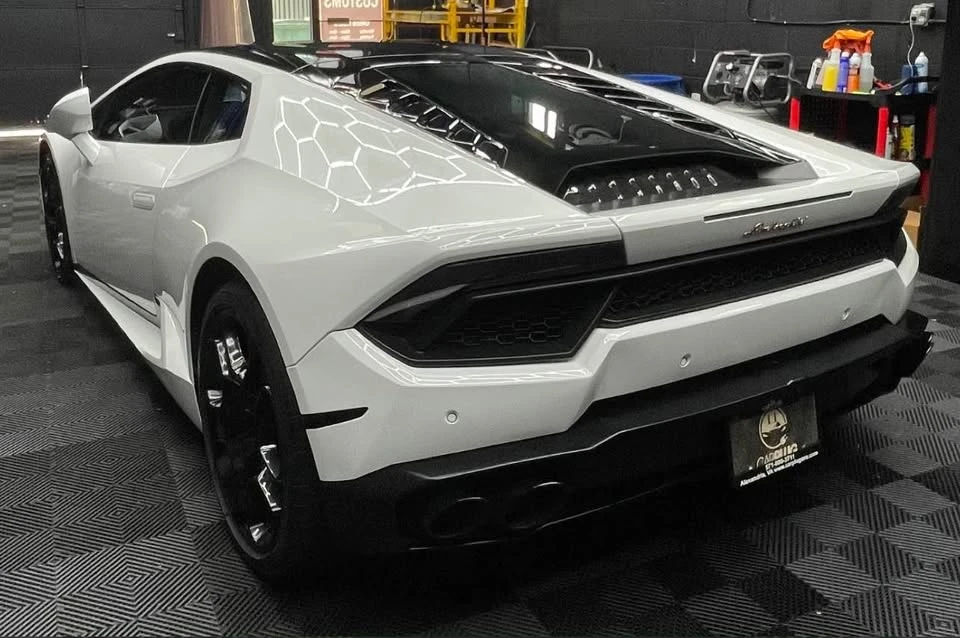 2018 Lamborghini Huracan LP580-2 - Image 3 of 5
