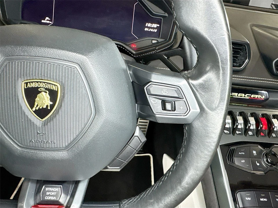 2018 Lamborghini Huracan LP580-2 - Image 6 of 31