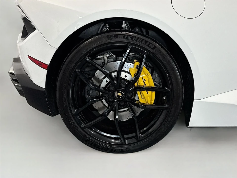 2018 Lamborghini Huracan LP580-2 - Image 29 of 31
