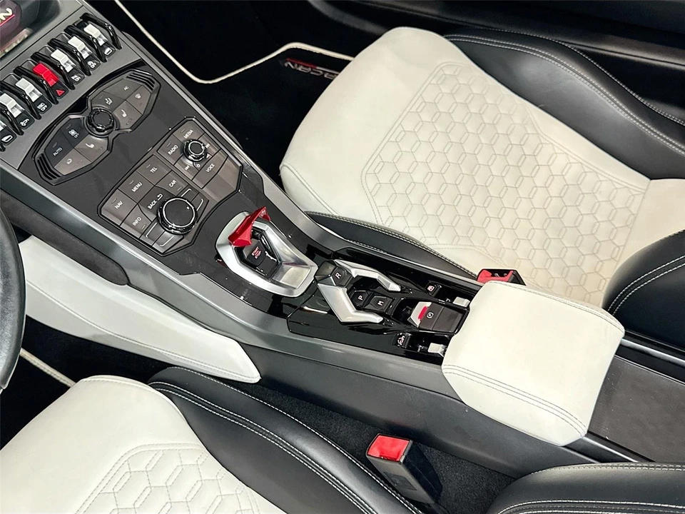 2018 Lamborghini Huracan LP580-2 - Image 8 of 31