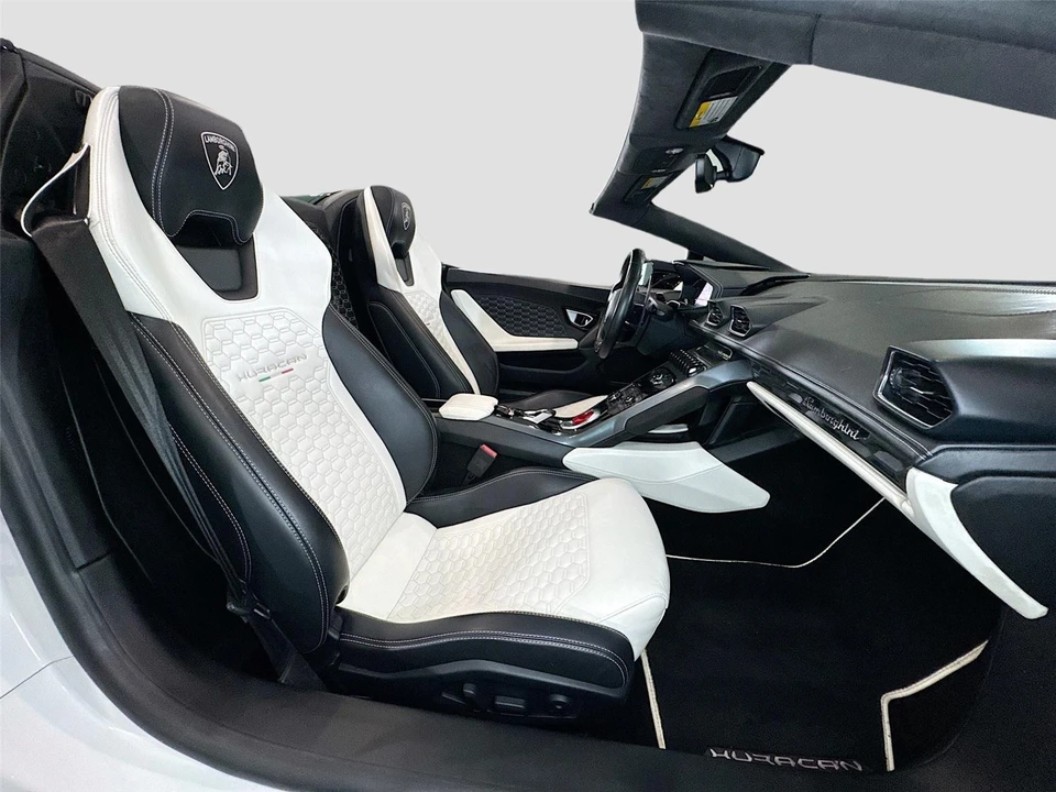 2018 Lamborghini Huracan LP580-2 - Image 16 of 31