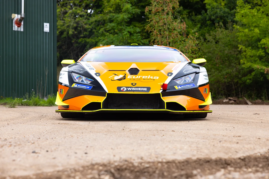 2018 Lamborghini Huracan - Image 2 of 31