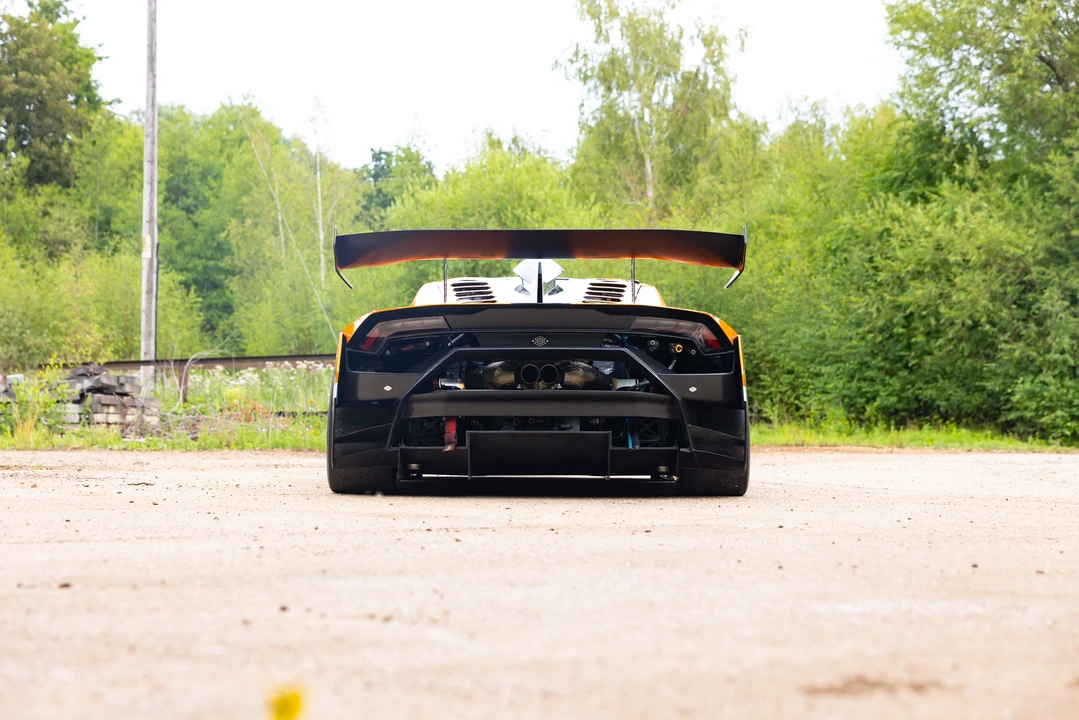 2018 Lamborghini Huracan - Image 6 of 31