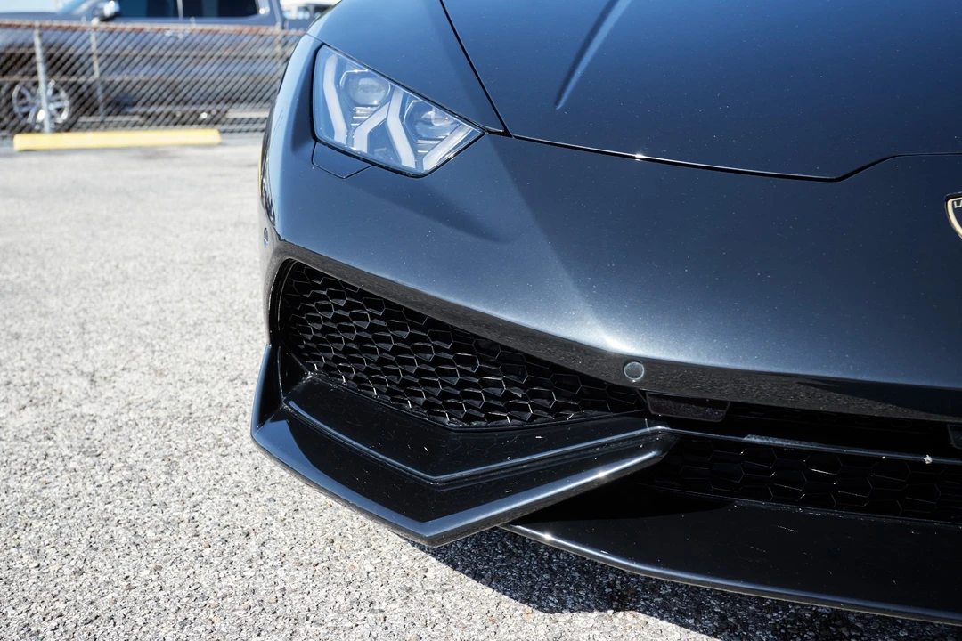 2018 Lamborghini Huracan - Image 7 of 31