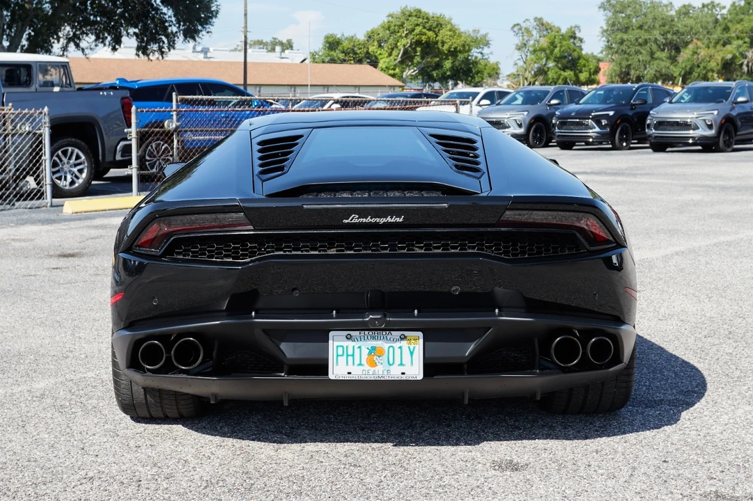 2018 Lamborghini Huracan - Image 12 of 31