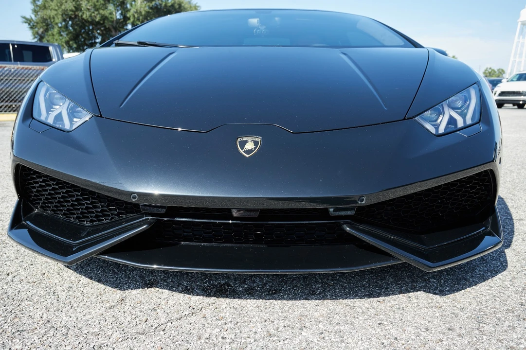 2018 Lamborghini Huracan - Image 9 of 31