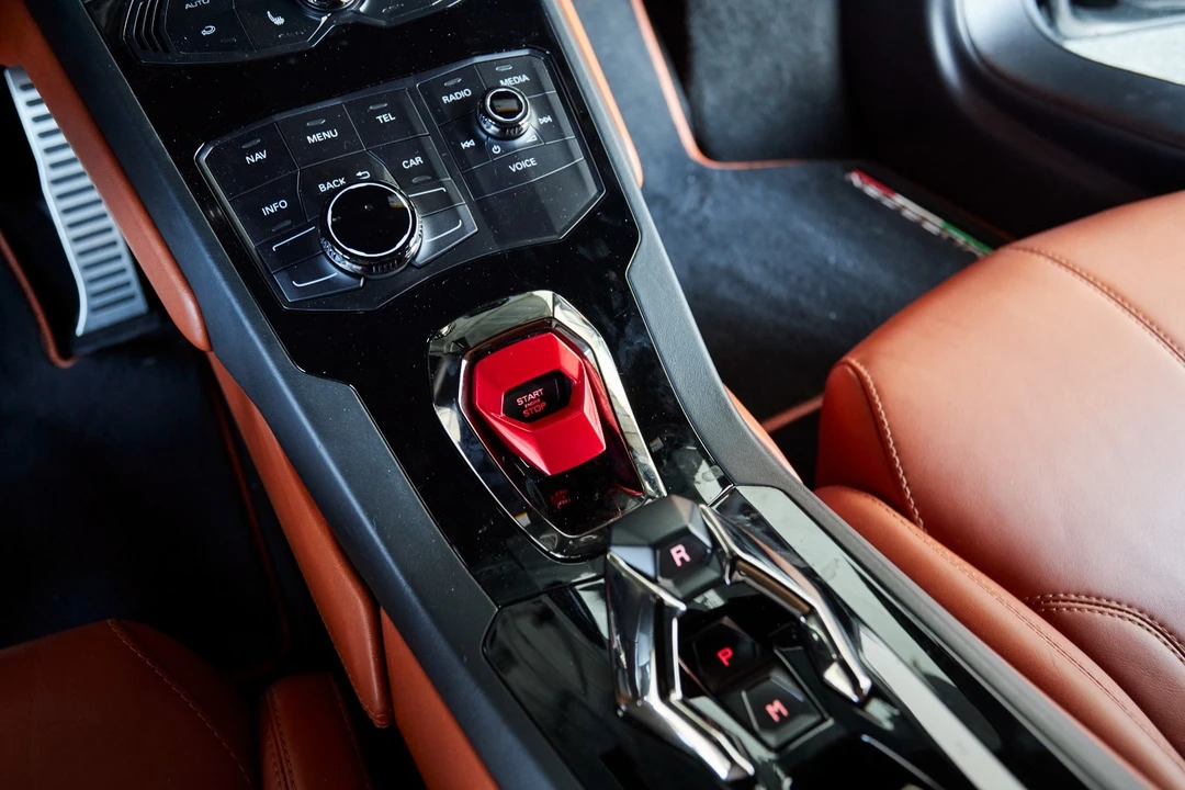 2018 Lamborghini Huracan - Image 24 of 31