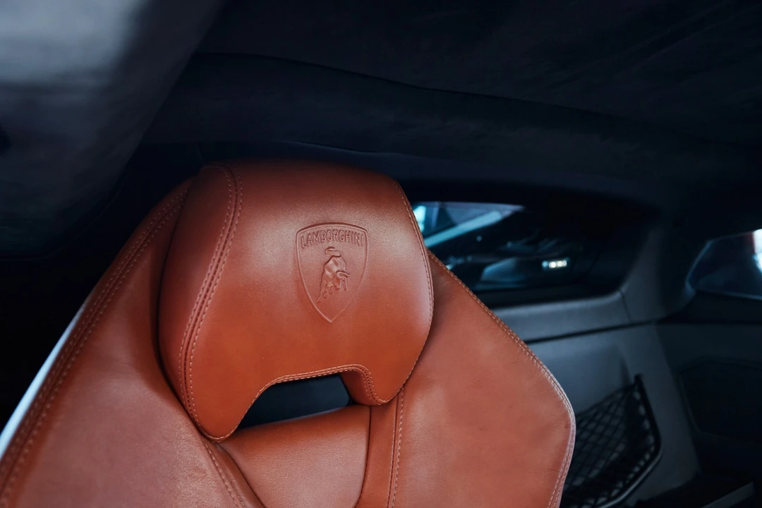 2018 Lamborghini Huracan - Image 18 of 31
