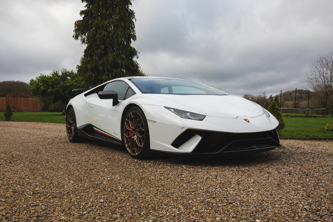 2018 Lamborghini Huracan LP640-4 Performante - Image 4 of 31