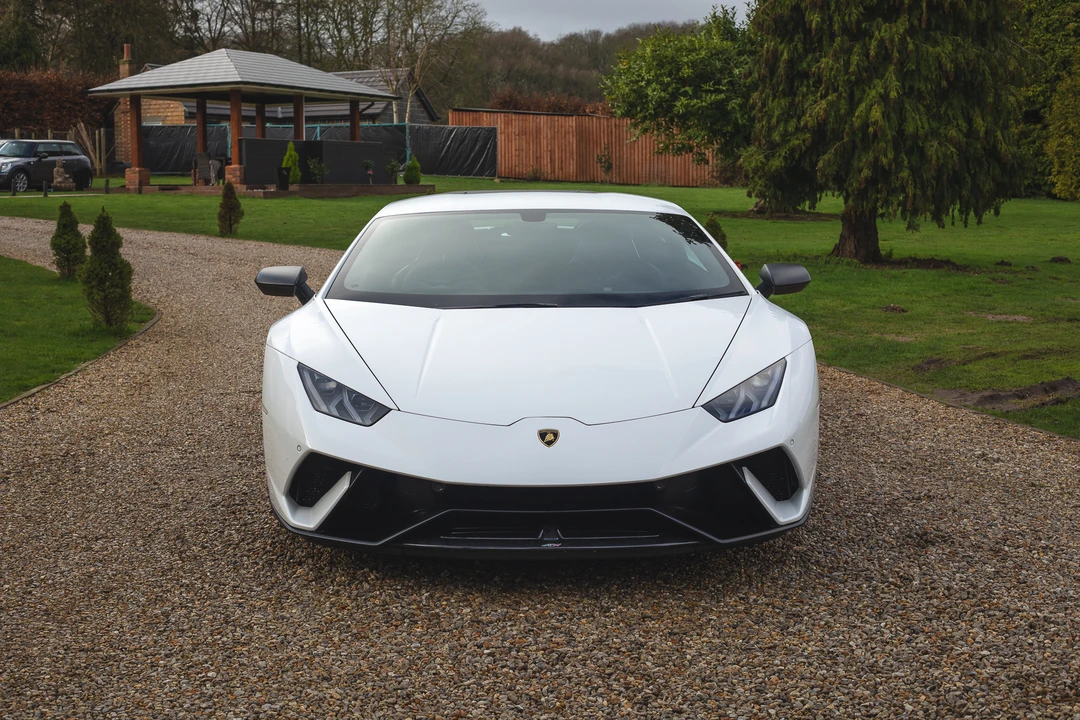 2018 Lamborghini Huracan LP640-4 Performante - Image 3 of 31