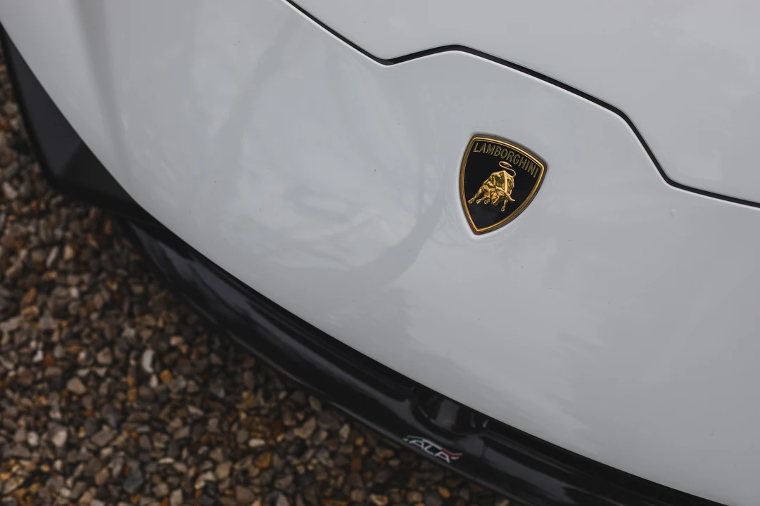 2018 Lamborghini Huracan LP640-4 Performante - Image 11 of 31