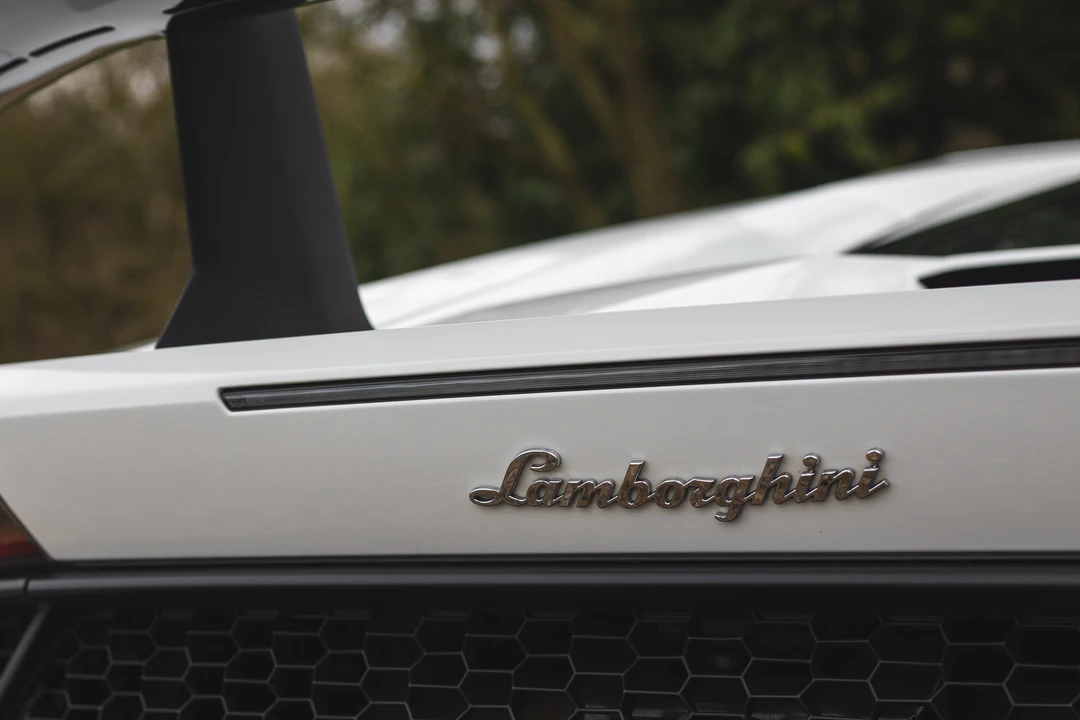 2018 Lamborghini Huracan LP640-4 Performante - Image 19 of 31