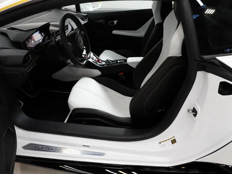 2018 Lamborghini Huracan LP580-2 - Image 14 of 21