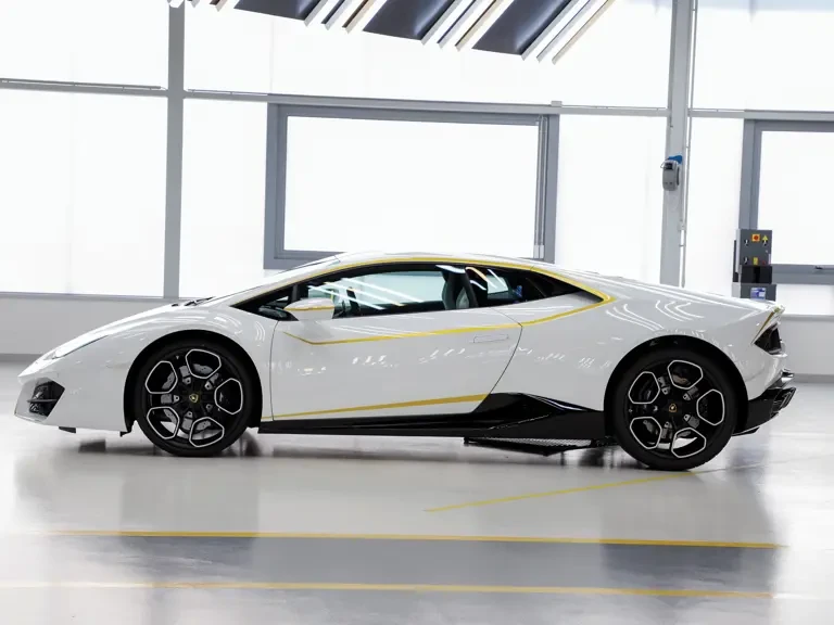 2018 Lamborghini Huracan LP580-2 - Image 9 of 21