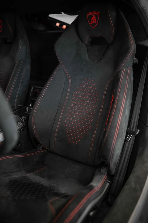 2018 Lamborghini Huracan LP640-4 Performante - Image 5 of 17