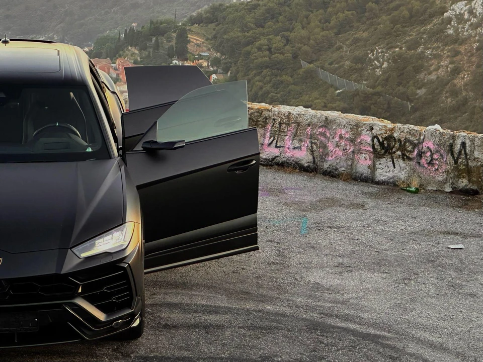 2018 Lamborghini Urus - Image 15 of 31