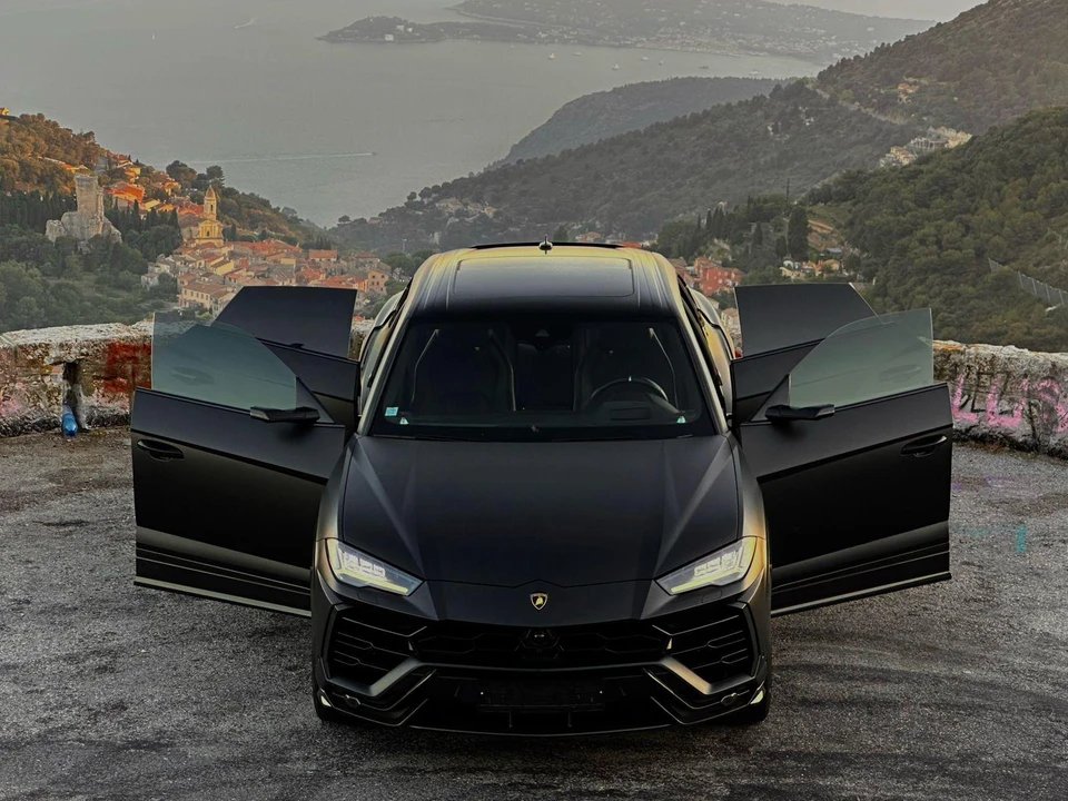 2018 Lamborghini Urus - Image 10 of 31