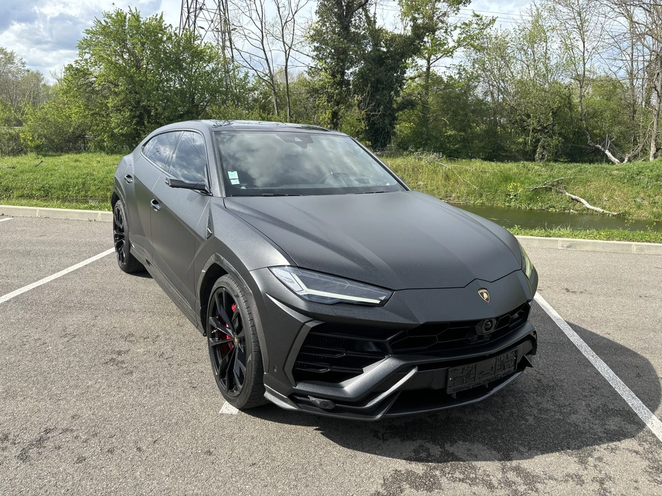 2018 Lamborghini Urus - Image 17 of 31