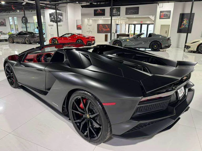 2018 Lamborghini Aventador S LP740-4 - Image 4 of 12