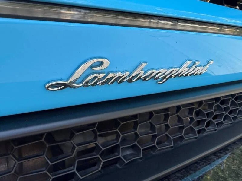 2018 Lamborghini Huracan - Image 13 of 20