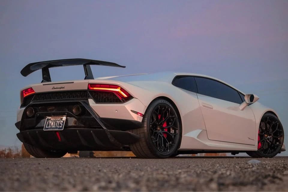 2018 Lamborghini Huracan - Image 6 of 12
