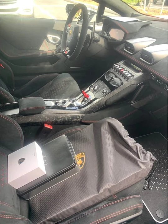 2018 Lamborghini Huracan - Image 12 of 12