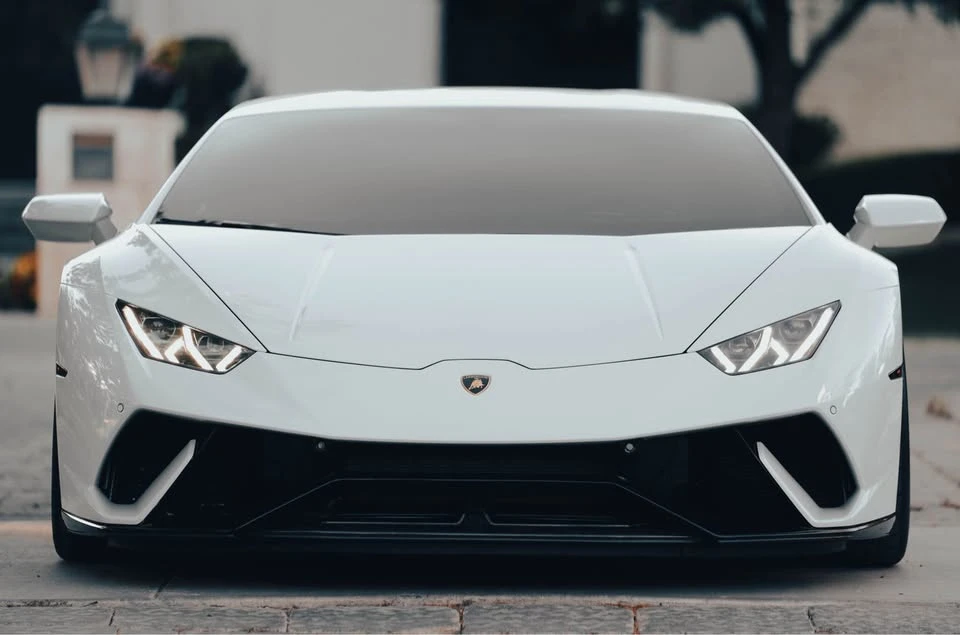 2018 Lamborghini Huracan - Image 8 of 12