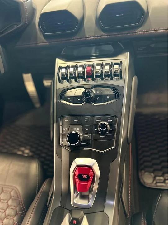 2018 Lamborghini Huracan LP610-4 - Image 9 of 20