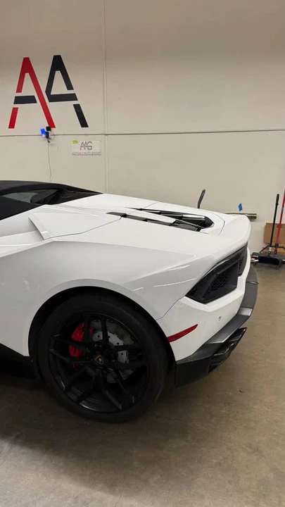 2018 Lamborghini Huracan LP580-2 - Image 4 of 10