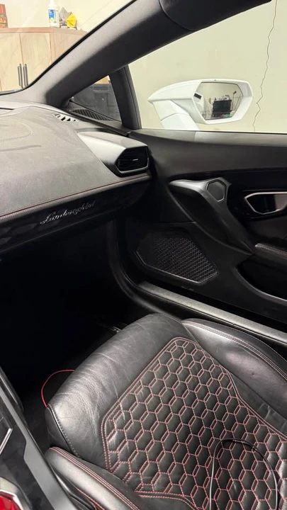 2018 Lamborghini Huracan LP580-2 - Image 9 of 10
