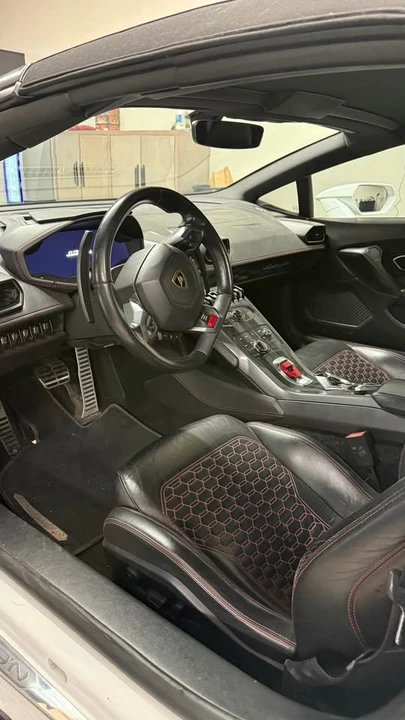 2018 Lamborghini Huracan LP580-2 - Image 8 of 10