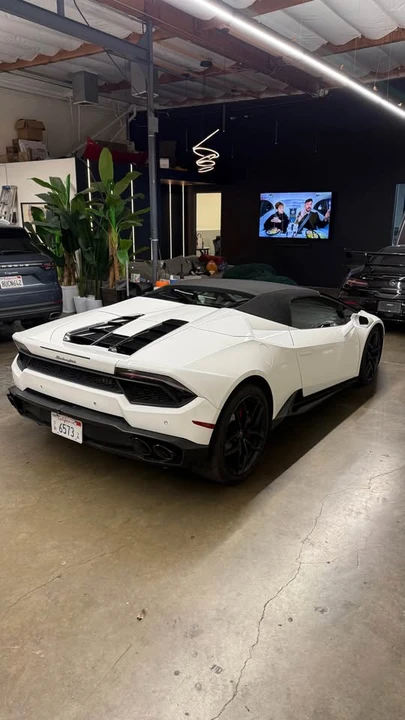2018 Lamborghini Huracan LP580-2 - Image 6 of 10