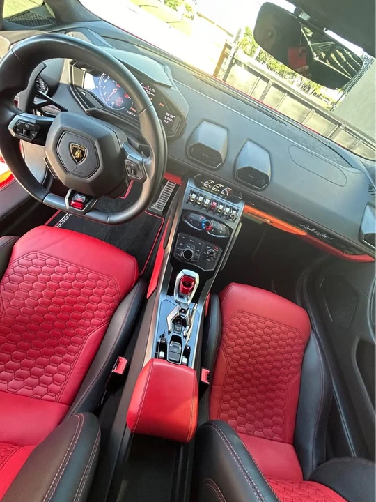 2018 Lamborghini Huracan LP580-2 - Image 14 of 15