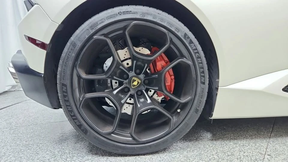 2018 Lamborghini Huracan LP580-2 - Image 14 of 20
