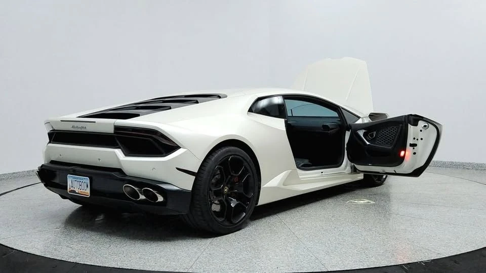 2018 Lamborghini Huracan LP580-2 - Image 11 of 20