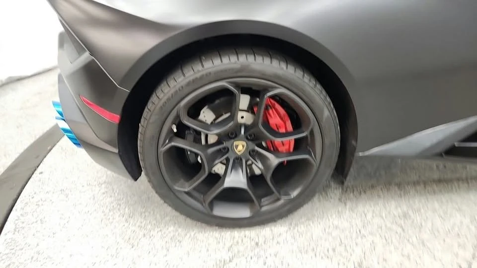 2018 Lamborghini Huracan LP580-2 - Image 17 of 20