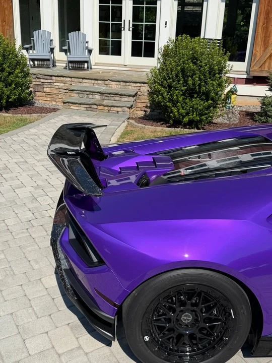 2018 Lamborghini - Image 8 of 14
